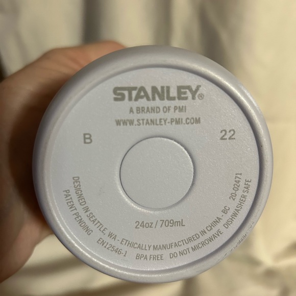 Stanley 24 oz - Picture 6 of 6